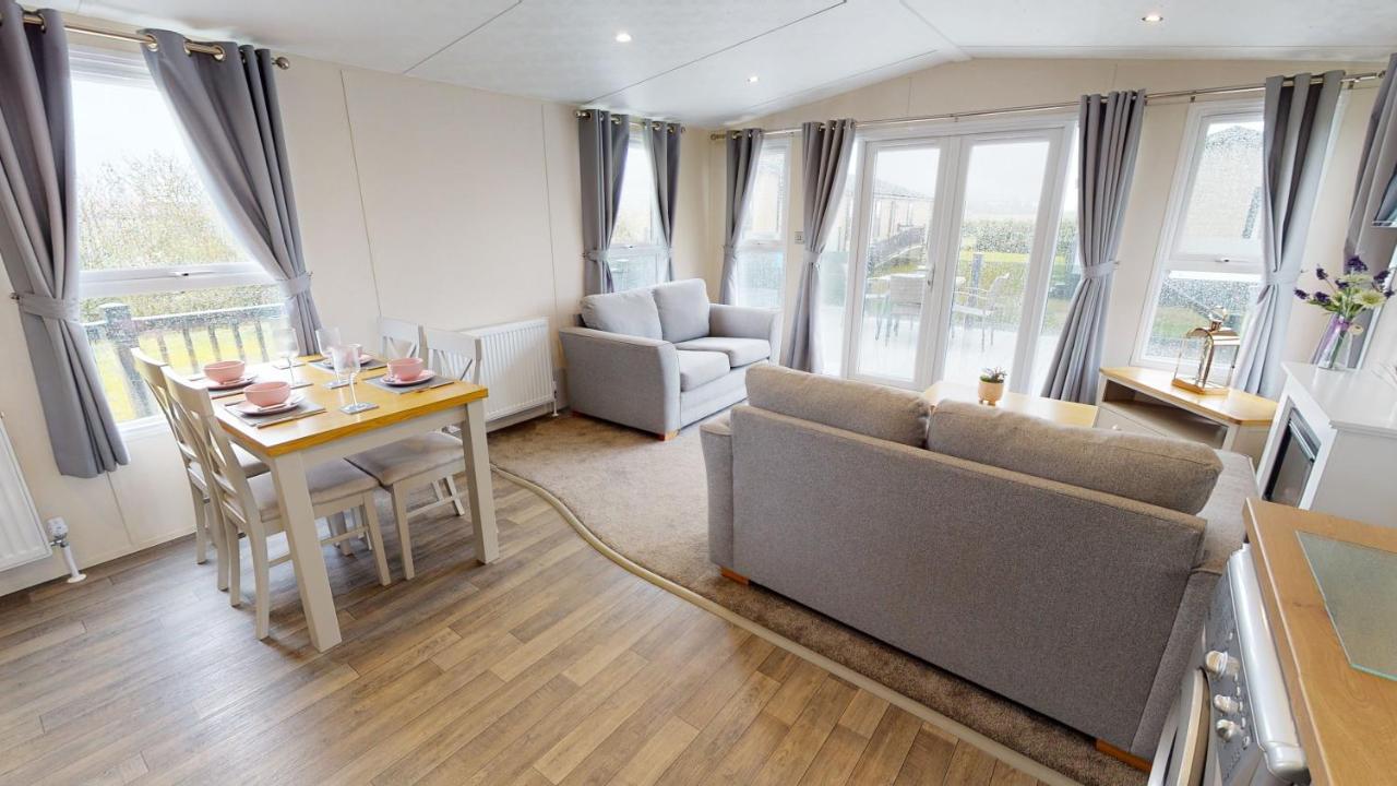 Brackenborough Lakes Resort Louth  ภายนอก รูปภาพ